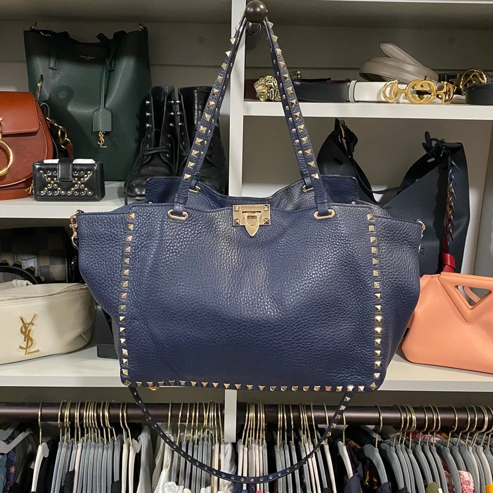 Medium Valentino Garavani Rockstud Tote Navy Grainy Leather RARE COLOR - Picture 1 of 16